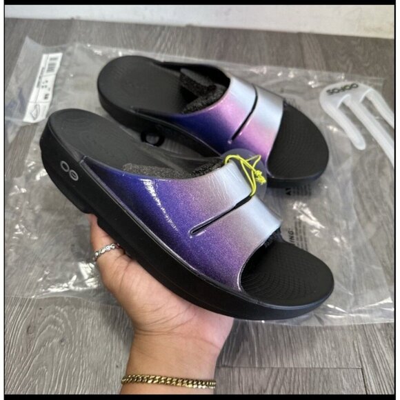 NEW Oofos OOAHH Luxe Calypso Women 8 Slip On Sandals Comfort